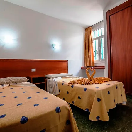 Heliomar Palmeras Apartment
