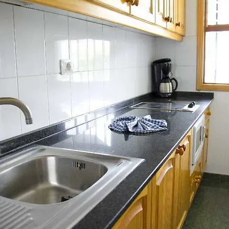 Heliomar Palmeras Apartment *